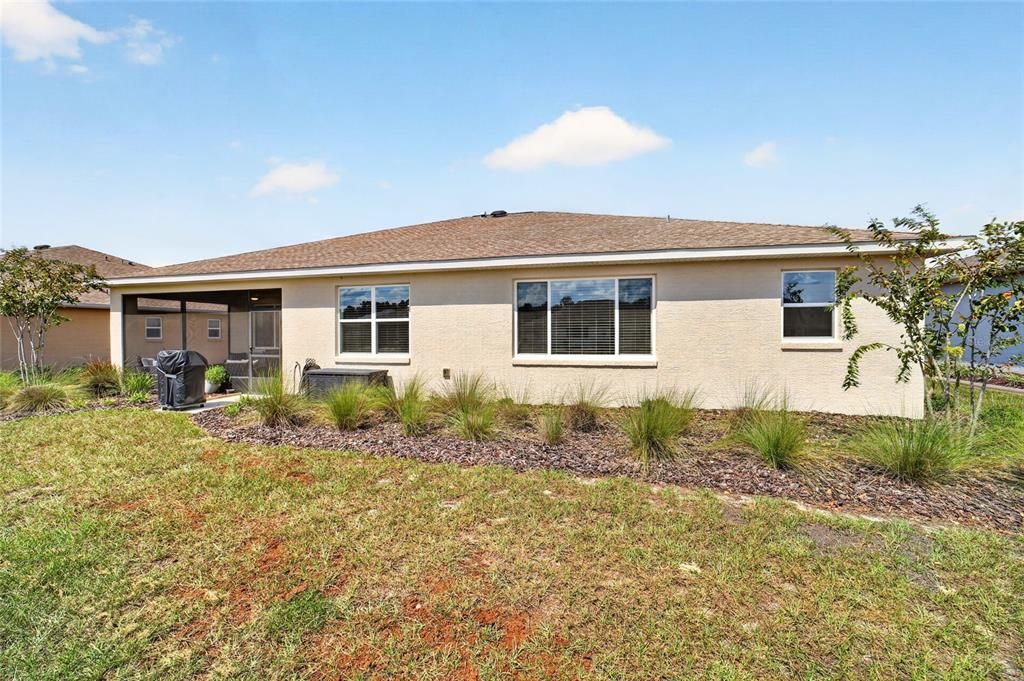 For Sale: $389,500 (2 beds, 2 baths, 2104 Square Feet)