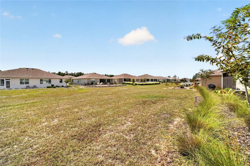 For Sale: $389,500 (2 beds, 2 baths, 2104 Square Feet)
