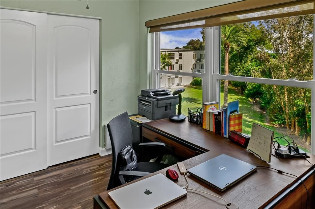 For Sale: $200,000 (2 beds, 2 baths, 1400 Square Feet)