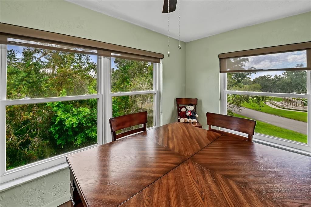 For Sale: $200,000 (2 beds, 2 baths, 1400 Square Feet)