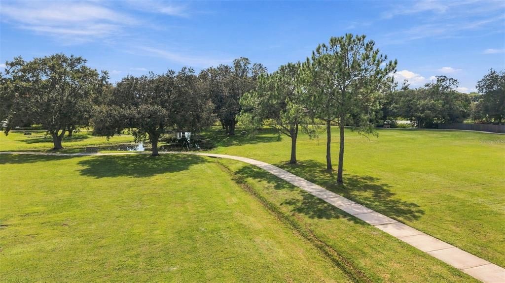 На продажу: $475,000 (4 спален, 2 ванн, 1853 Квадратных фут)