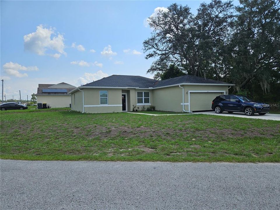 For Rent: $1,800 (4 beds, 2 baths, 1825 Square Feet)