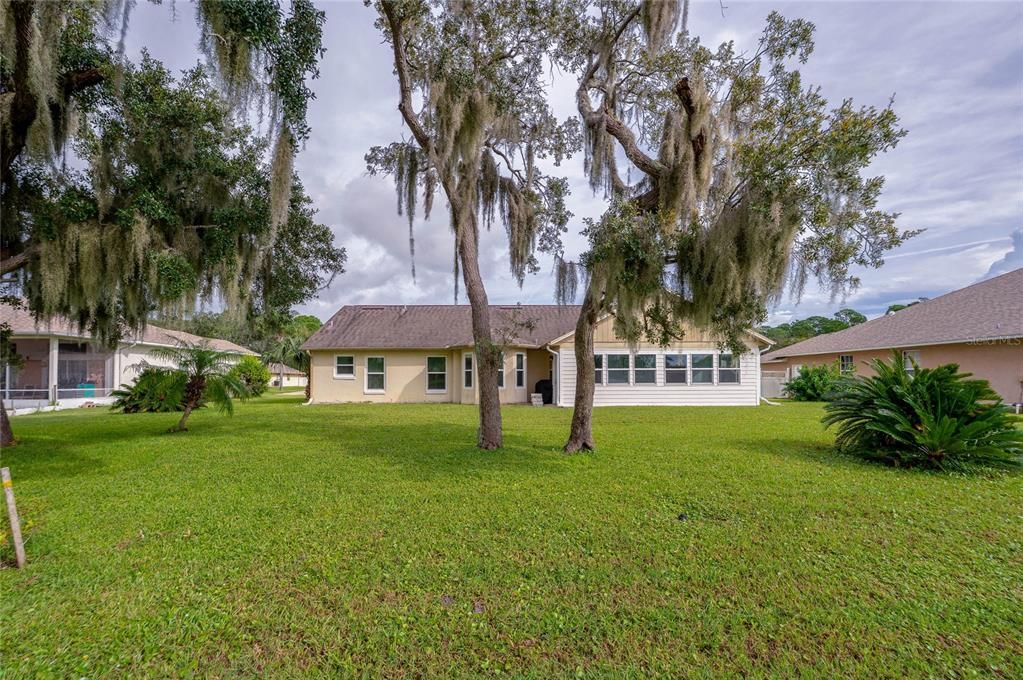 En Venta: $474,900 (3 camas, 2 baños, 2062 Pies cuadrados)