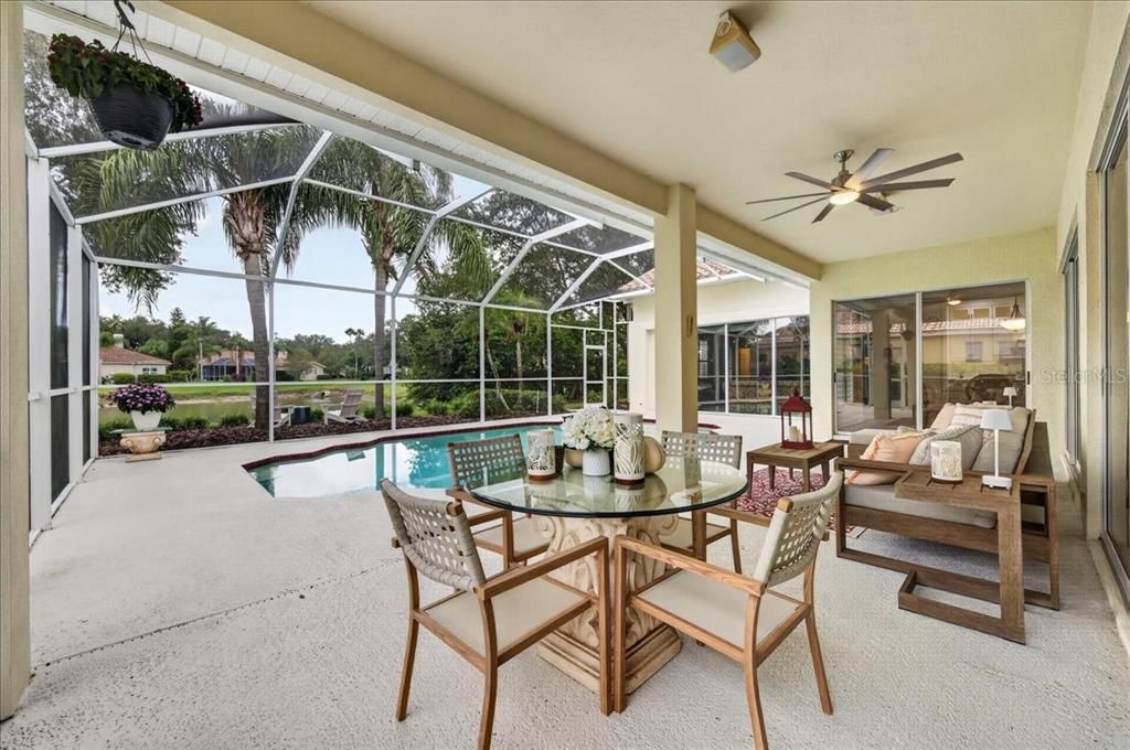 En Venta: $939,900 (4 camas, 3 baños, 2960 Pies cuadrados)