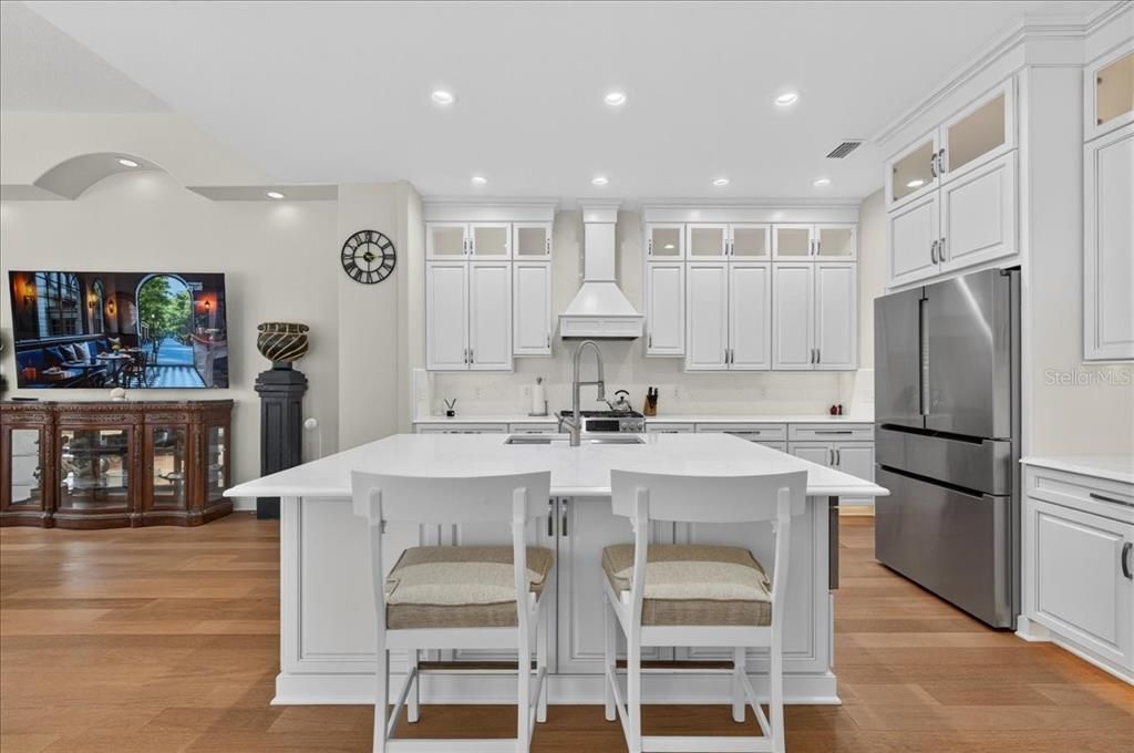 En Venta: $939,900 (4 camas, 3 baños, 2960 Pies cuadrados)