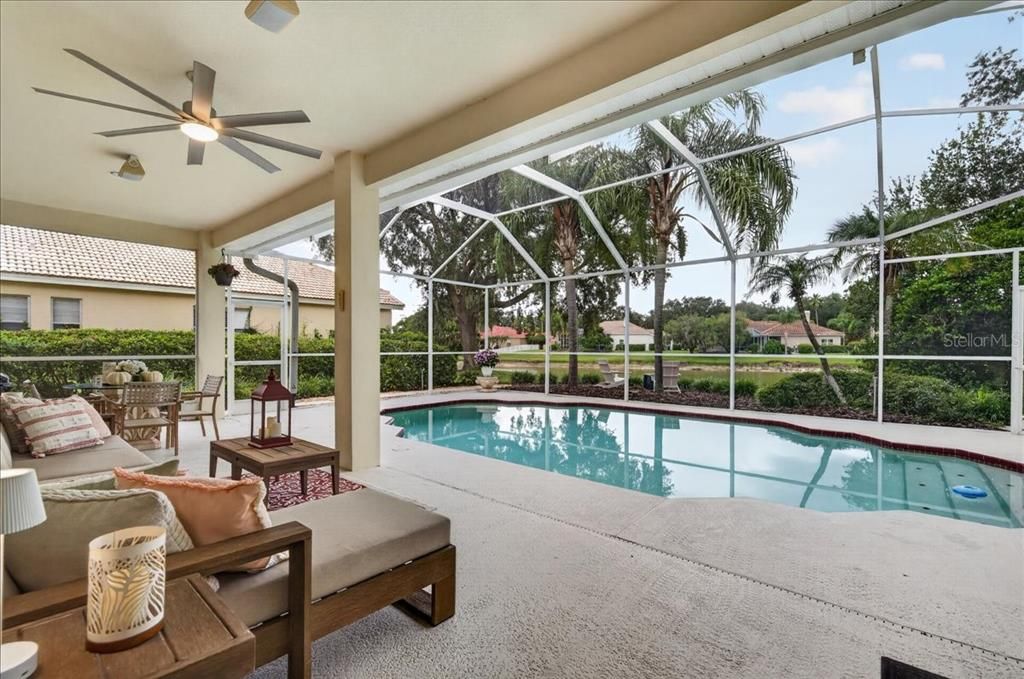 En Venta: $939,900 (4 camas, 3 baños, 2960 Pies cuadrados)