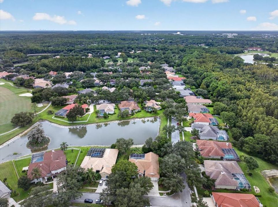 En Venta: $939,900 (4 camas, 3 baños, 2960 Pies cuadrados)