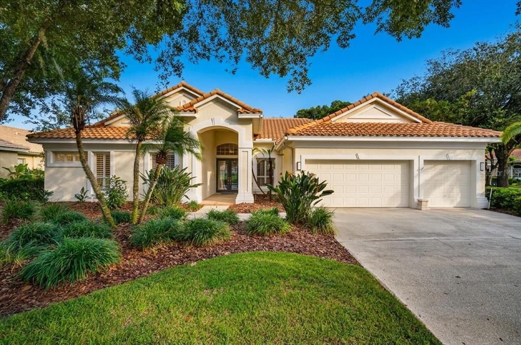En Venta: $939,900 (4 camas, 3 baños, 2960 Pies cuadrados)