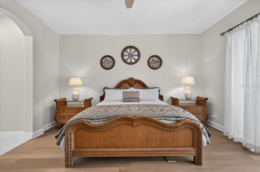 En Venta: $939,900 (4 camas, 3 baños, 2960 Pies cuadrados)