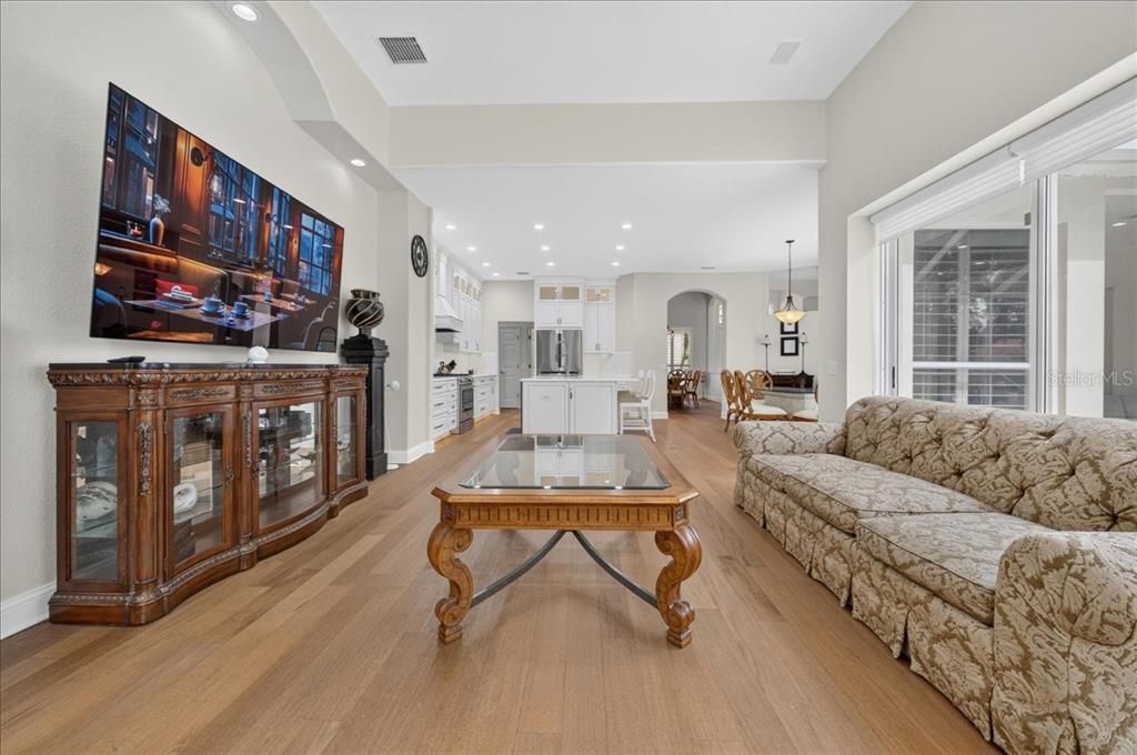 En Venta: $939,900 (4 camas, 3 baños, 2960 Pies cuadrados)