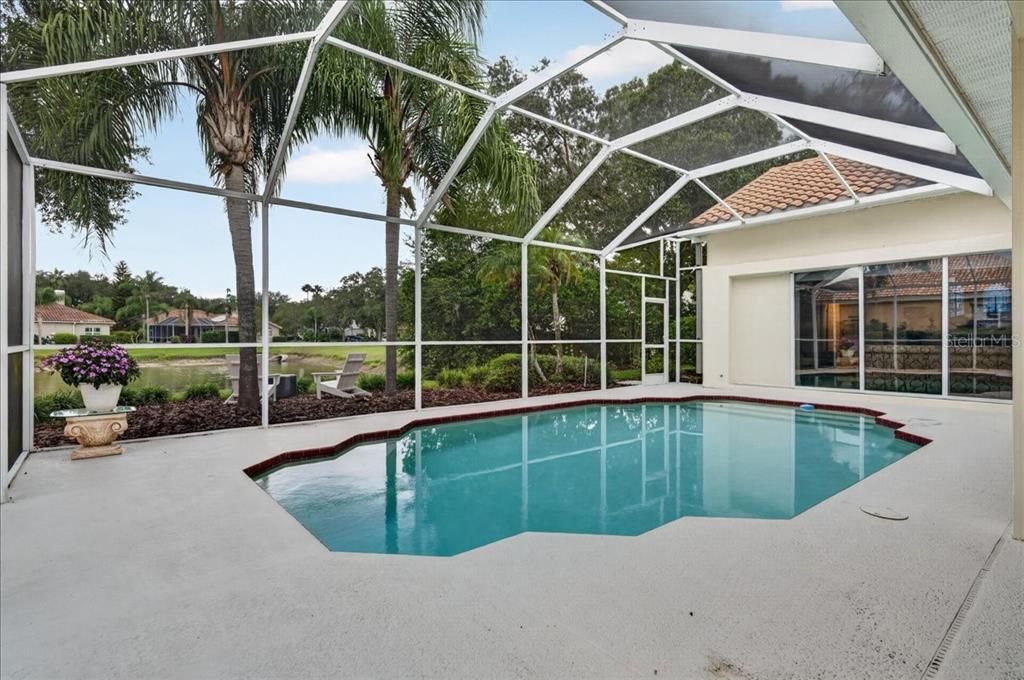 En Venta: $939,900 (4 camas, 3 baños, 2960 Pies cuadrados)