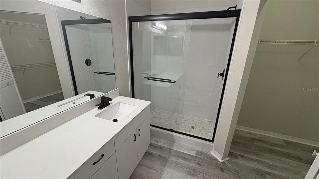 For Rent: $1,800 (2 beds, 2 baths, 1051 Square Feet)