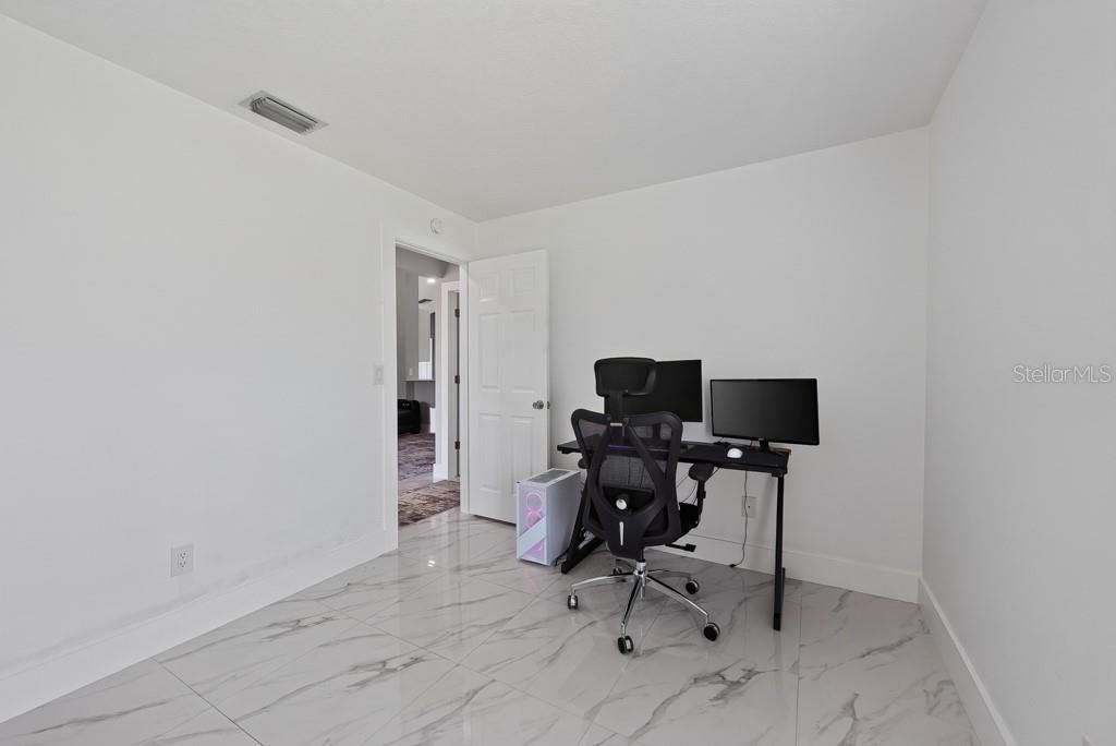 For Sale: $415,000 (3 beds, 2 baths, 1728 Square Feet)