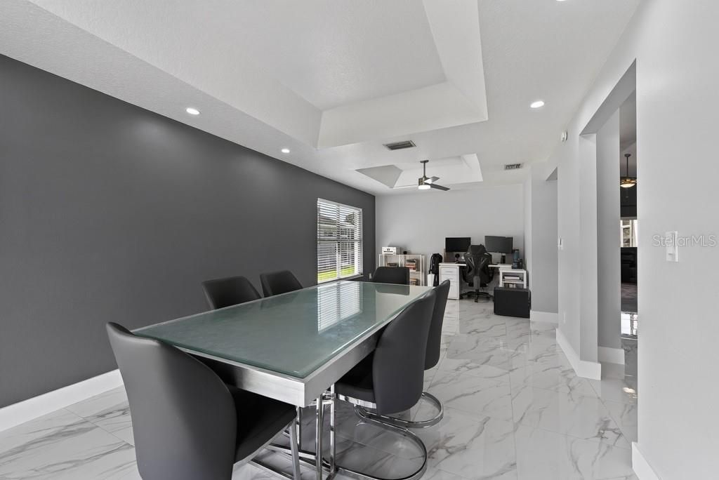 For Sale: $415,000 (3 beds, 2 baths, 1728 Square Feet)