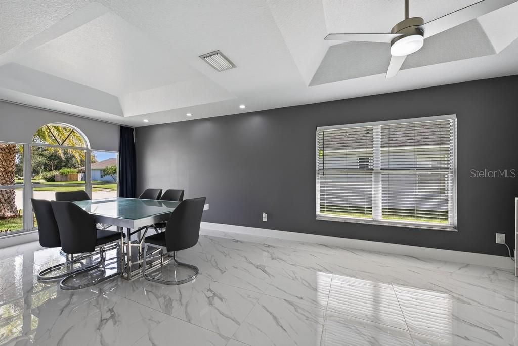For Sale: $415,000 (3 beds, 2 baths, 1728 Square Feet)