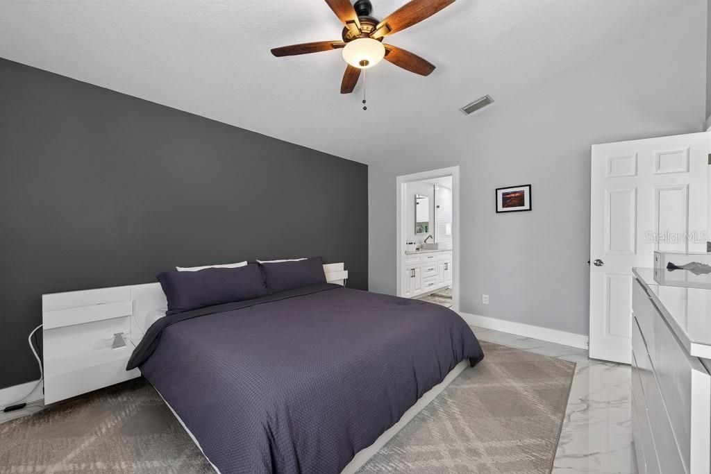 For Sale: $415,000 (3 beds, 2 baths, 1728 Square Feet)