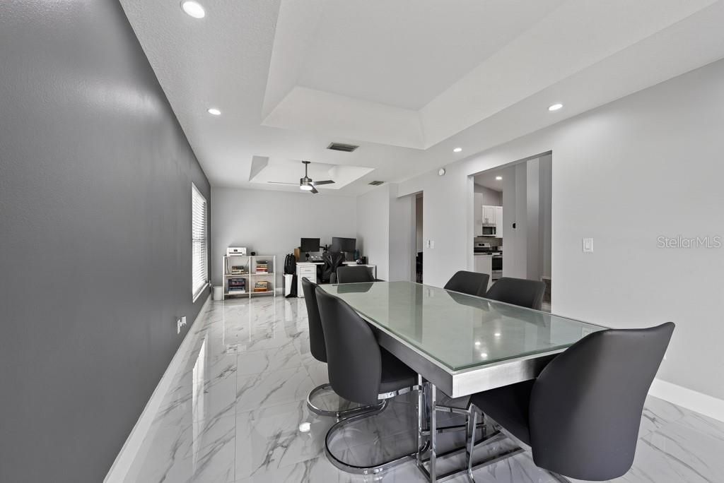 For Sale: $415,000 (3 beds, 2 baths, 1728 Square Feet)