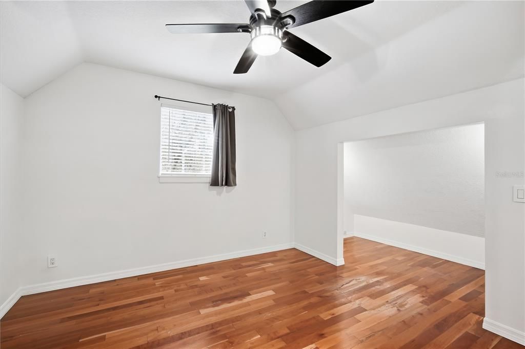 For Rent: $2,750 (3 beds, 3 baths, 1408 Square Feet)