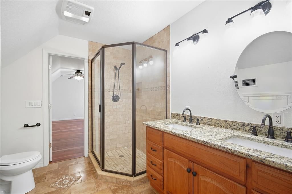 For Rent: $2,750 (3 beds, 3 baths, 1408 Square Feet)