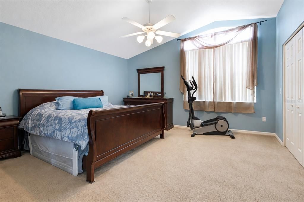 For Sale: $625,000 (4 beds, 2 baths, 2460 Square Feet)