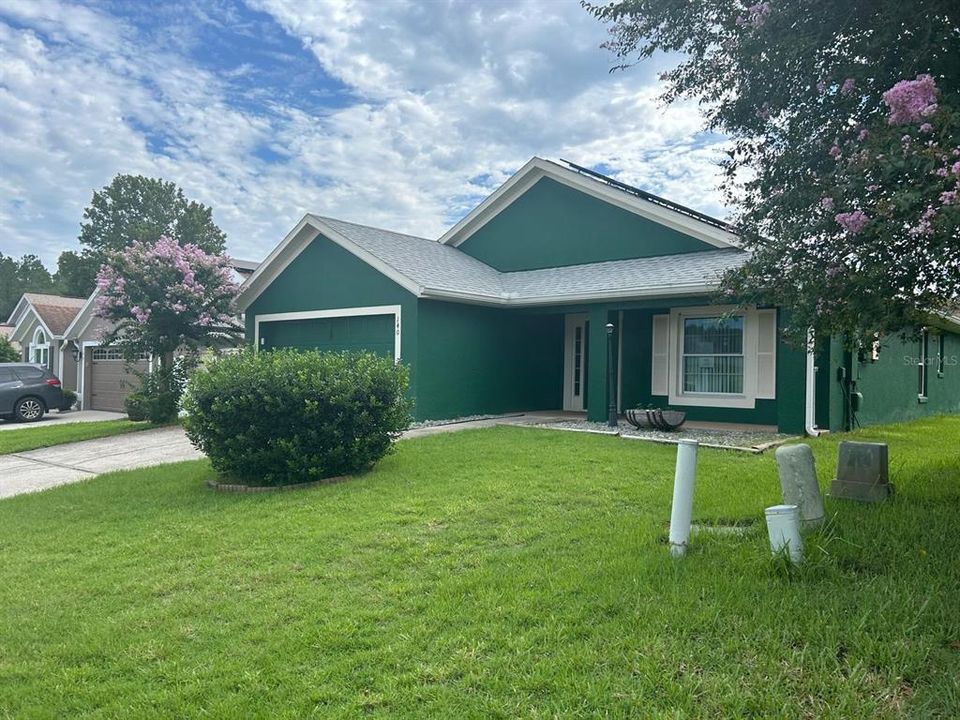 For Sale: $345,000 (4 beds, 3 baths, 1669 Square Feet)