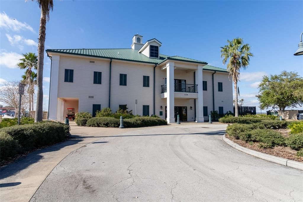 For Sale: $359,000 (3 beds, 2 baths, 1519 Square Feet)