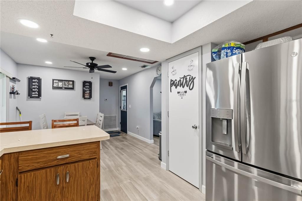 For Sale: $359,000 (3 beds, 2 baths, 1519 Square Feet)