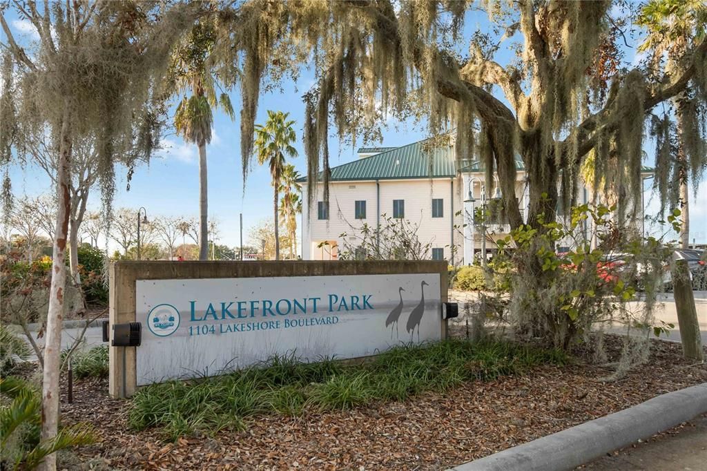 For Sale: $359,000 (3 beds, 2 baths, 1519 Square Feet)
