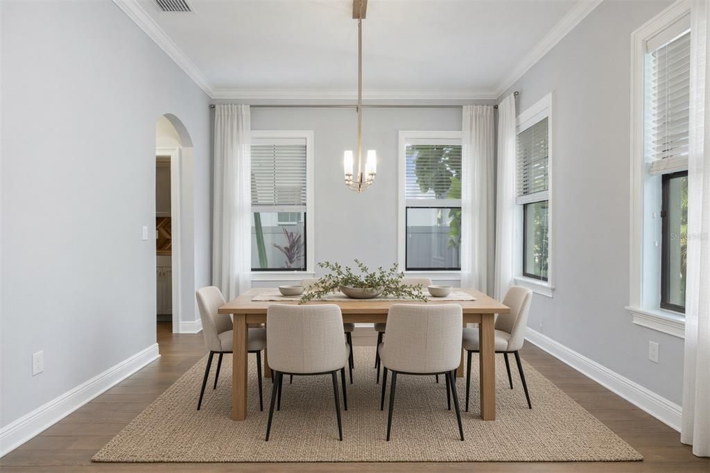 For Sale: $1,900,000 (5 beds, 5 baths, 3746 Square Feet)