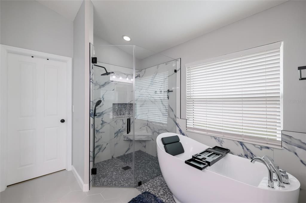 For Sale: $480,000 (4 beds, 3 baths, 2619 Square Feet)
