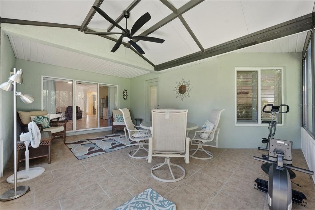 For Sale: $369,000 (3 beds, 2 baths, 1793 Square Feet)