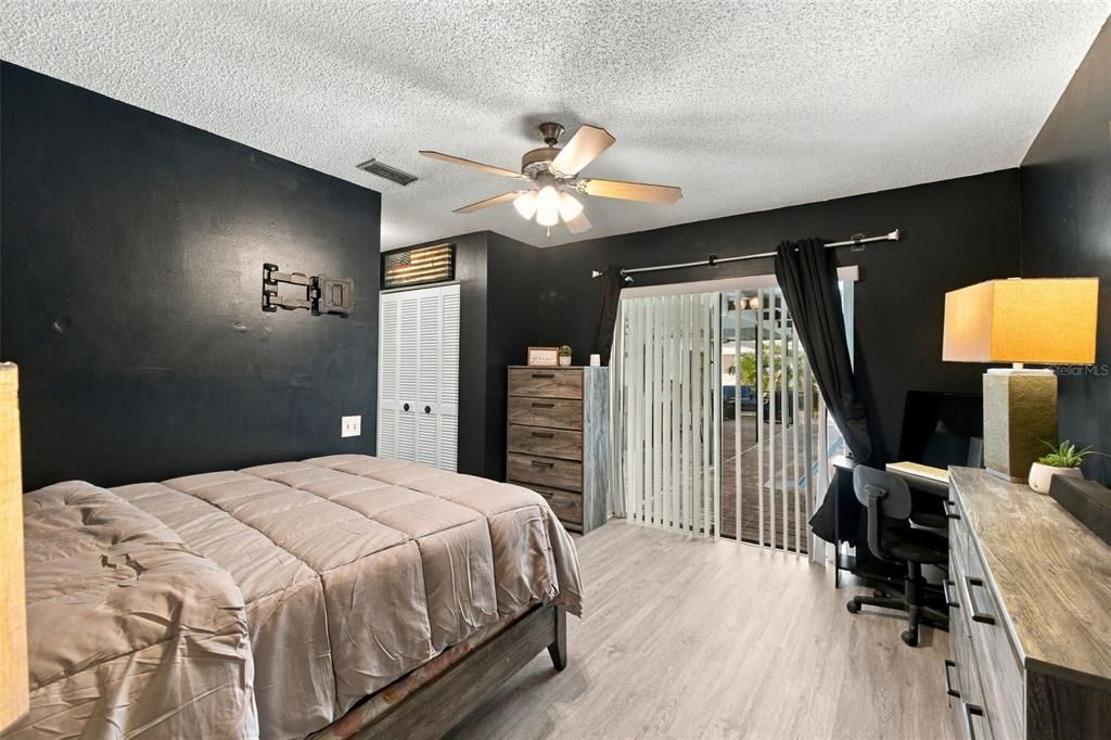 For Sale: $419,900 (3 beds, 2 baths, 1541 Square Feet)