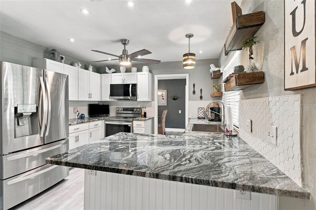 For Sale: $419,900 (3 beds, 2 baths, 1541 Square Feet)