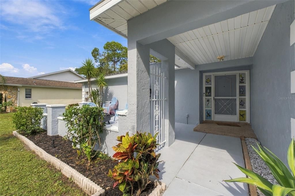 For Sale: $419,900 (3 beds, 2 baths, 1541 Square Feet)