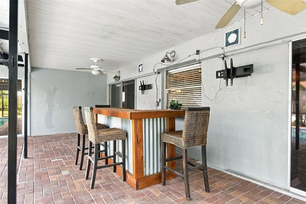 For Sale: $419,900 (3 beds, 2 baths, 1541 Square Feet)