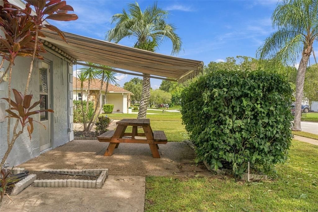 For Sale: $419,900 (3 beds, 2 baths, 1541 Square Feet)