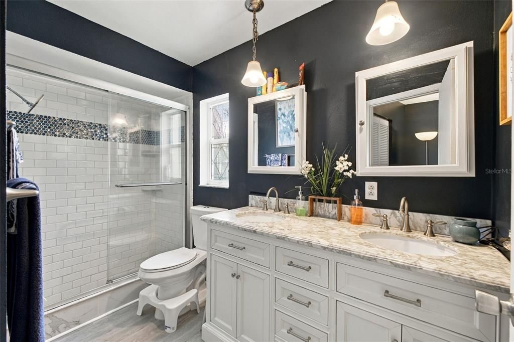 For Sale: $419,900 (3 beds, 2 baths, 1541 Square Feet)