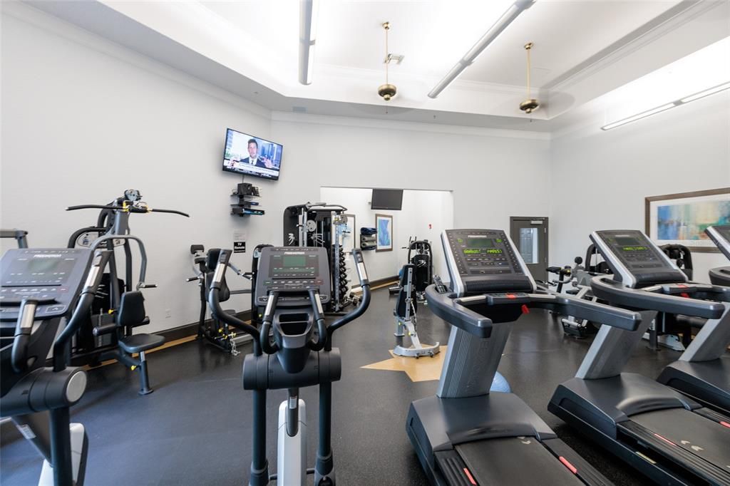 Active With Contract: $555,000 (2 beds, 2 baths, 1180 Square Feet)