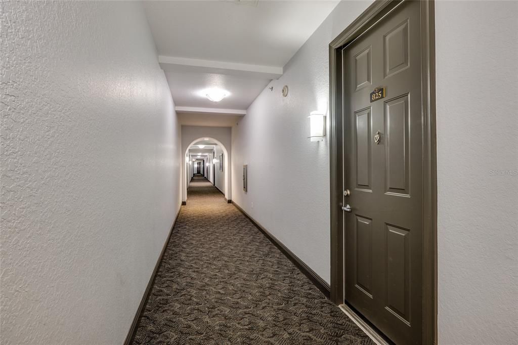 Active With Contract: $555,000 (2 beds, 2 baths, 1180 Square Feet)