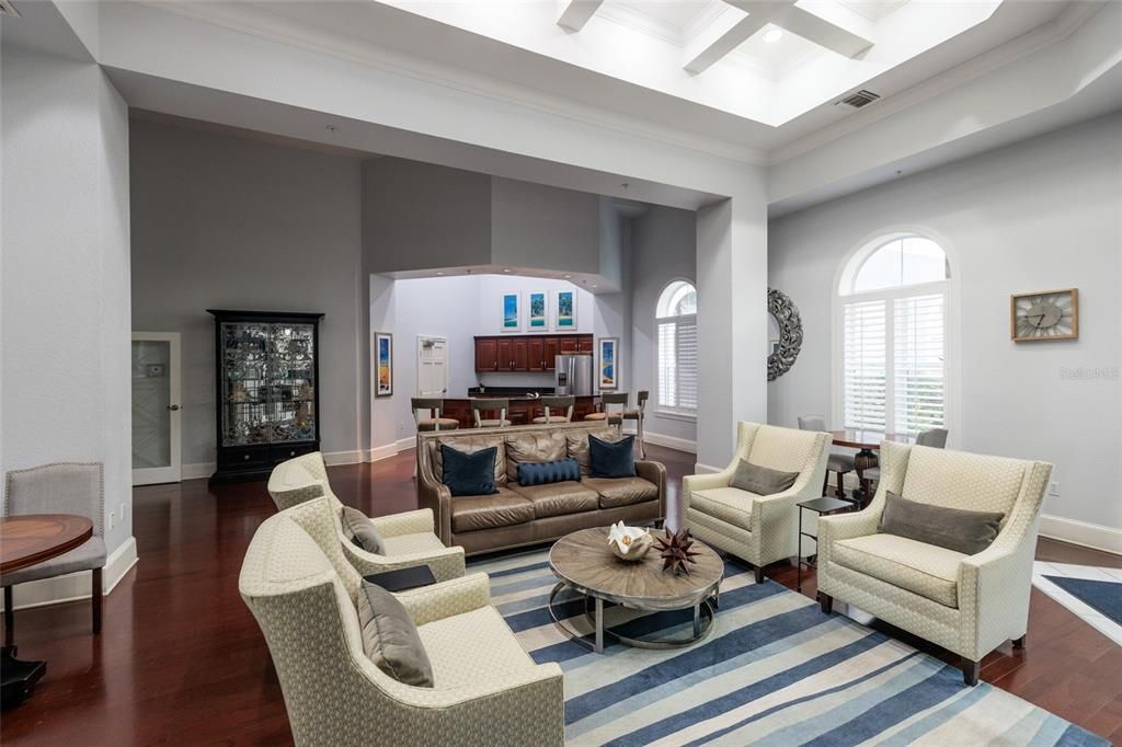 Active With Contract: $555,000 (2 beds, 2 baths, 1180 Square Feet)