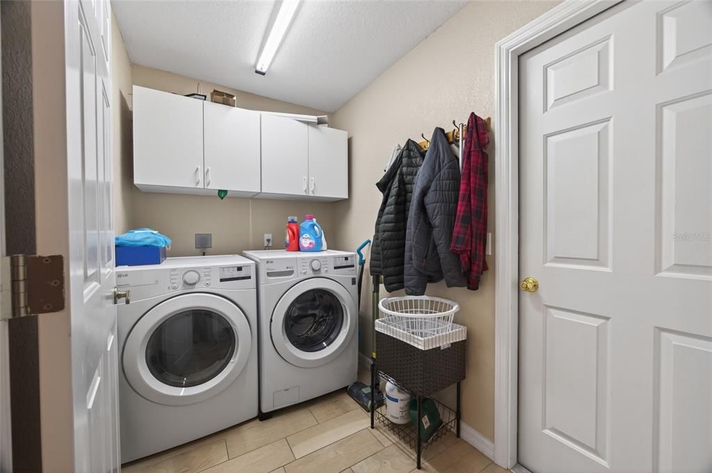 For Sale: $459,000 (3 beds, 2 baths, 2144 Square Feet)