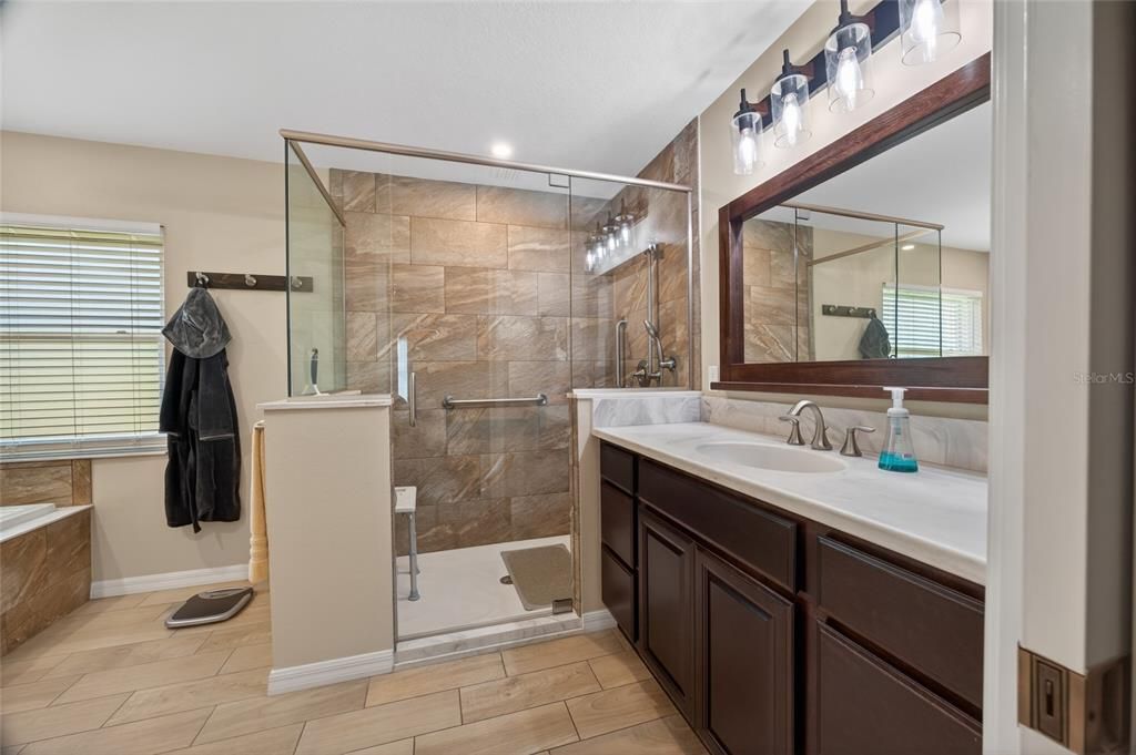For Sale: $459,000 (3 beds, 2 baths, 2144 Square Feet)