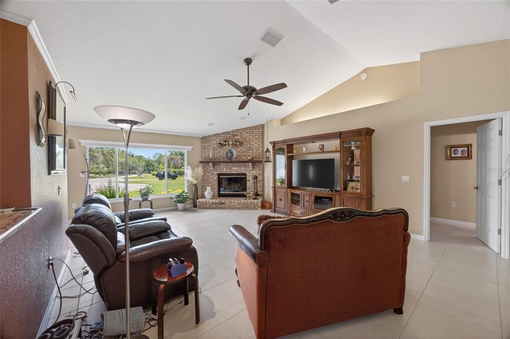 For Sale: $459,000 (3 beds, 2 baths, 2144 Square Feet)