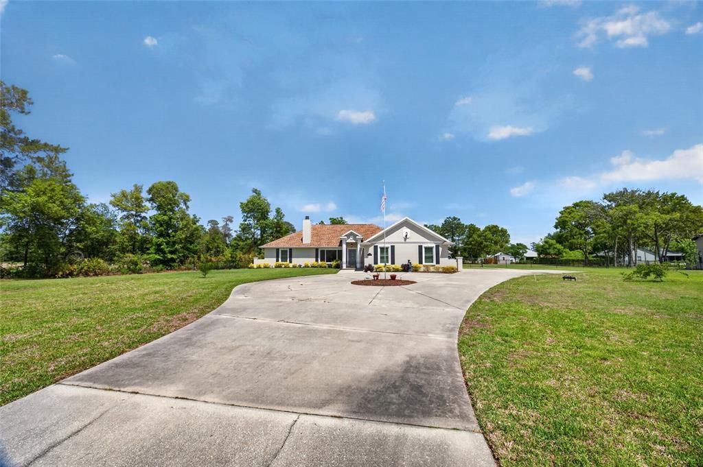 For Sale: $459,000 (3 beds, 2 baths, 2144 Square Feet)