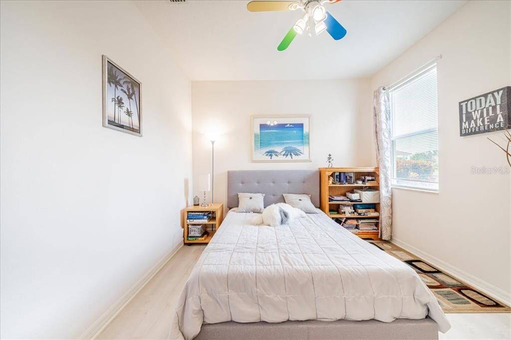 En Venta: $635,000 (4 camas, 3 baños, 2711 Pies cuadrados)