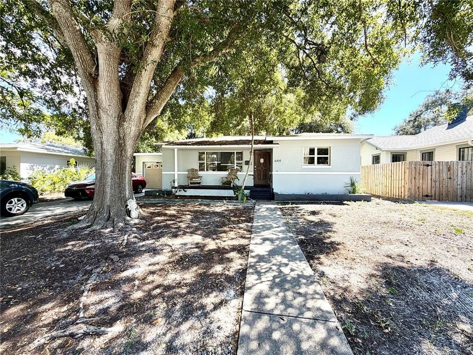 For Sale: $320,000 (3 beds, 1 baths, 1147 Square Feet)