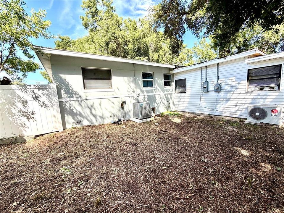 For Sale: $320,000 (3 beds, 1 baths, 1147 Square Feet)