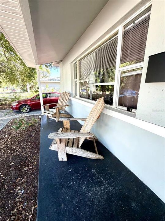 For Sale: $320,000 (3 beds, 1 baths, 1147 Square Feet)