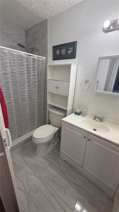 На продажу: $409,999 (4 спален, 3 ванн, 2102 Квадратных фут)