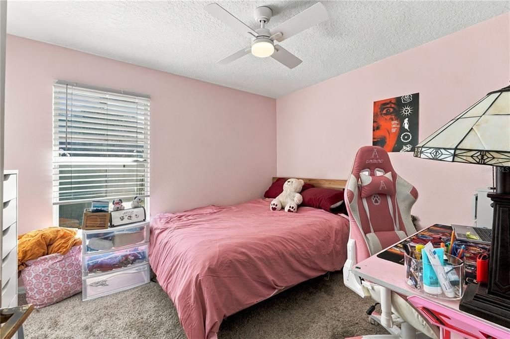 For Sale: $375,000 (4 beds, 2 baths, 1974 Square Feet)